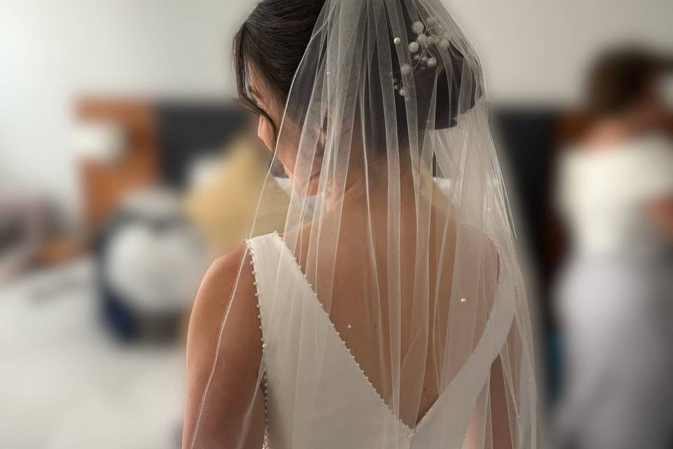 Pearl veil