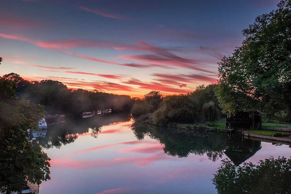 Shillingford Bridge Hotel