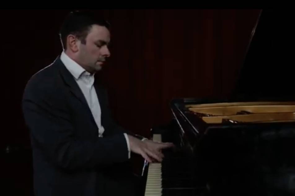 Live Jazz solo pianist