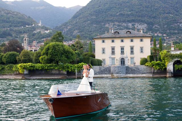 Slow mornings on Lake Como. ✨