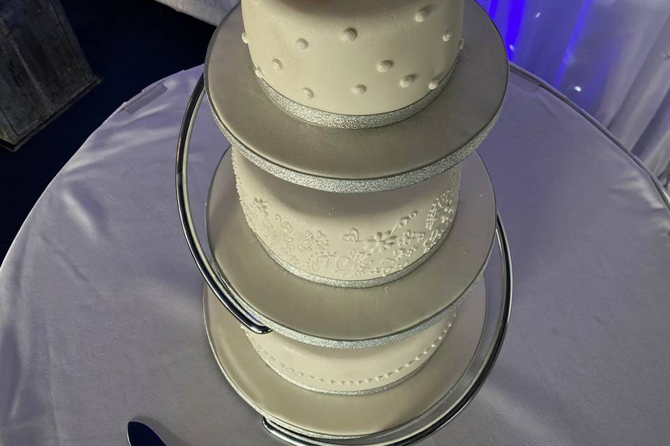 A grand wedding cake