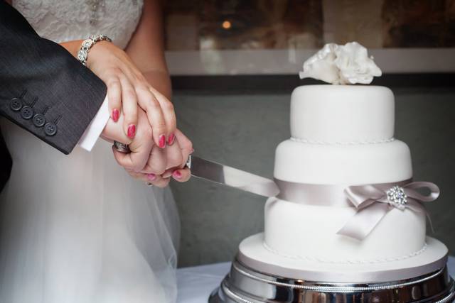 Cake cutting
