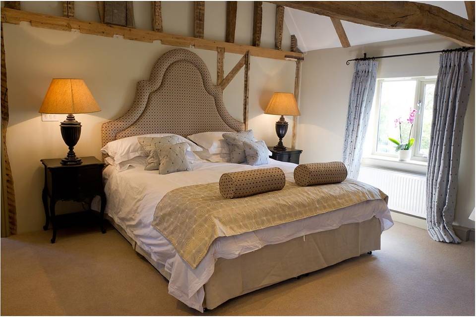 Bridal suite and guest accommodation for bridal