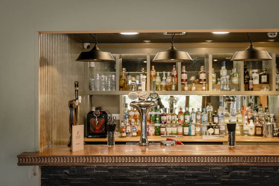 Piano Bar