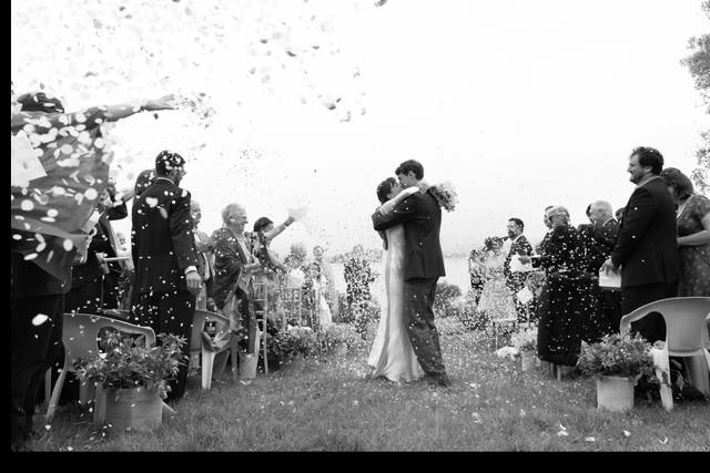 Confetti kiss