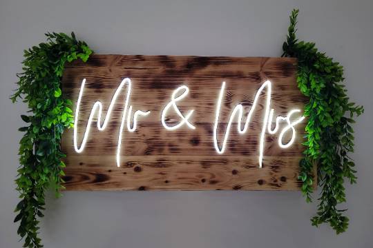 Mr & Mrs - burnt pine