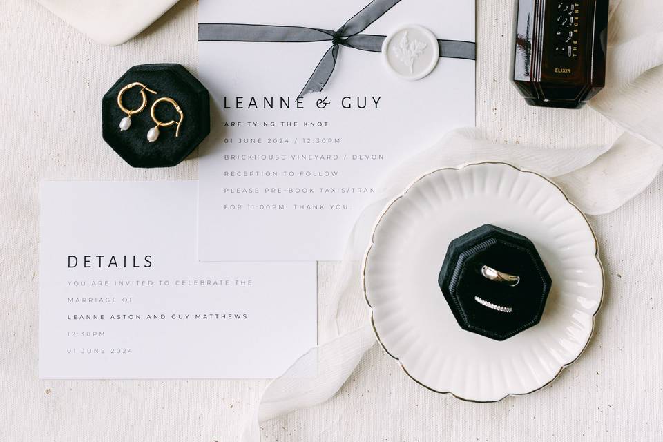 Nova Invitation Suite