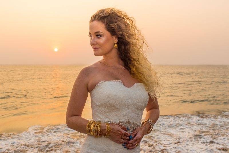 Bride in sunset loocation