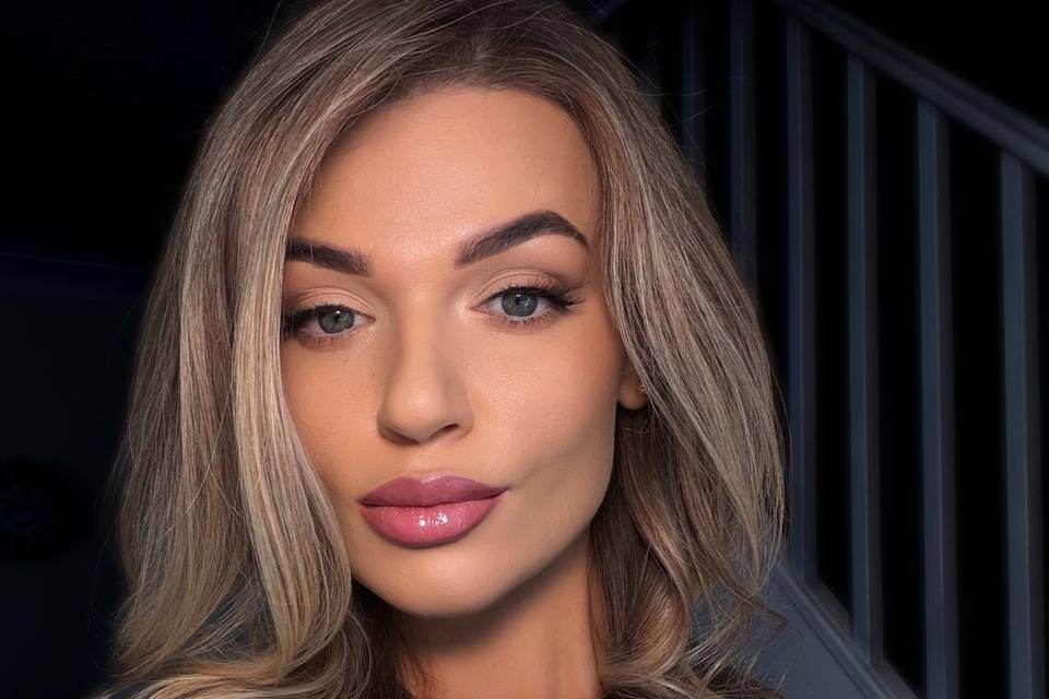 Mariana Make Up