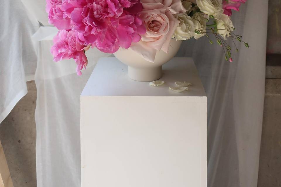 Pedestal Arrangement