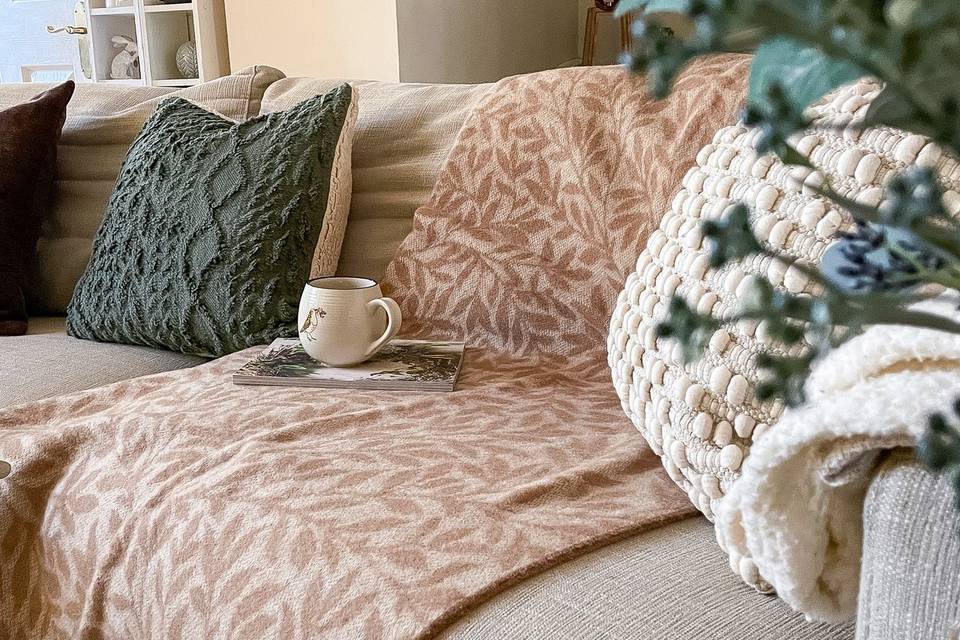 Beige Leaf Print Blanket