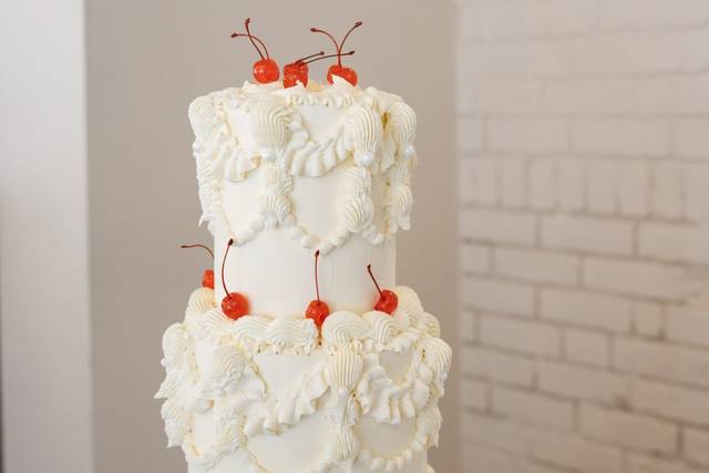 Vintage Style Wedding Cake