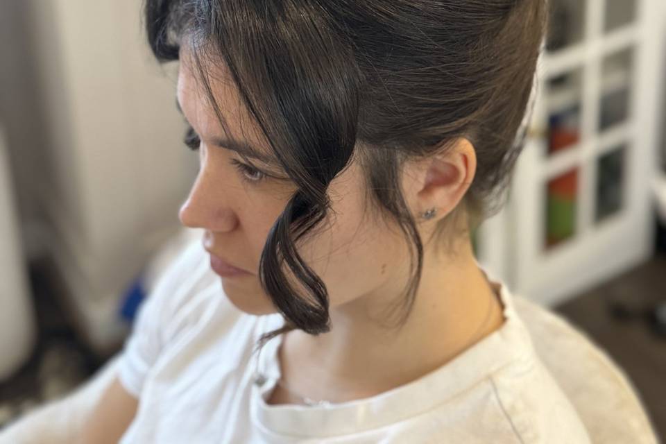 Trial hair up