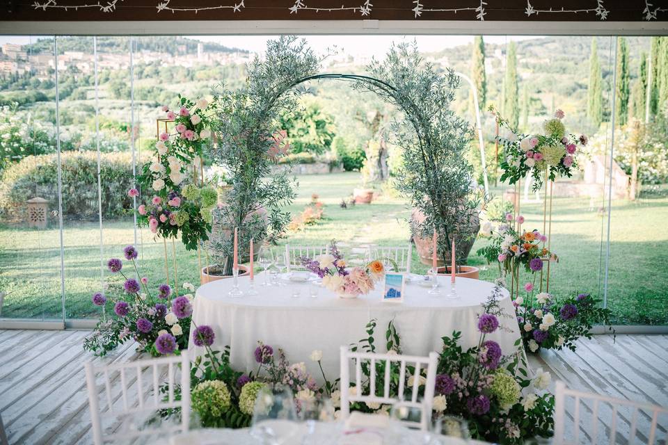 Newlywedds table