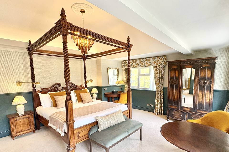 Honeymoon Blenheim Suite