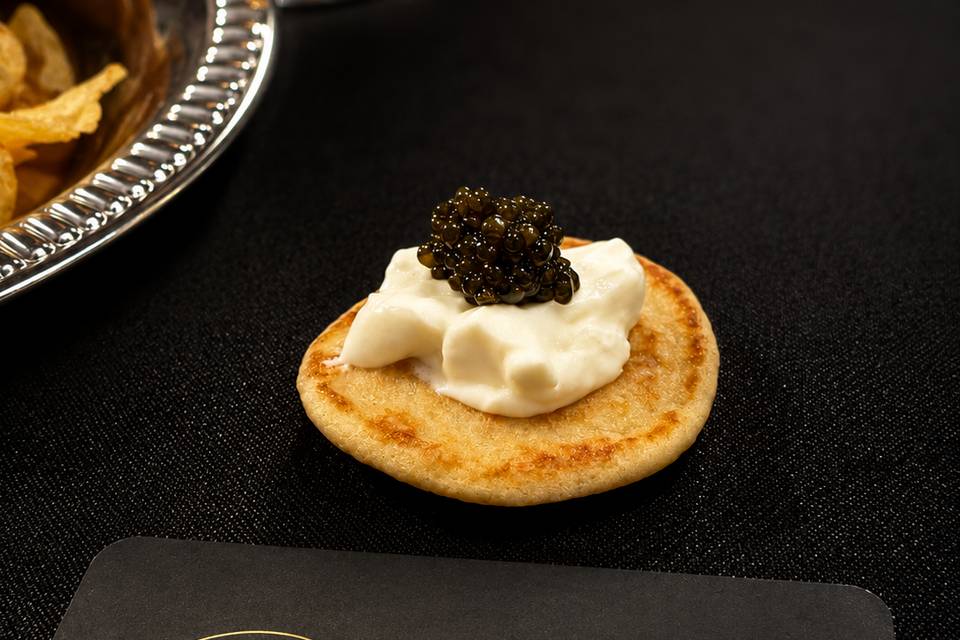 Caviar canapé