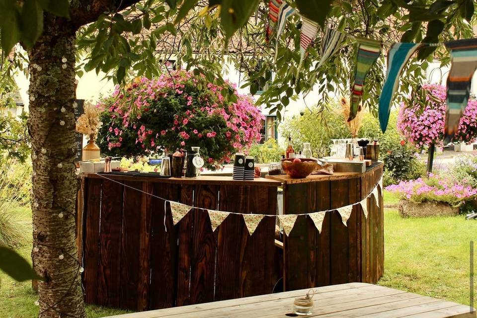 Garden Bar