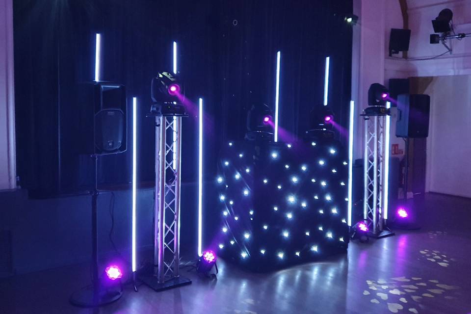 LED uplighter for the venue