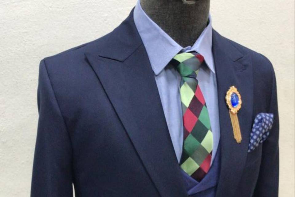 Navy blue 3pice suit