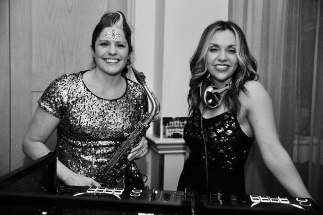 Female dj & sax duo