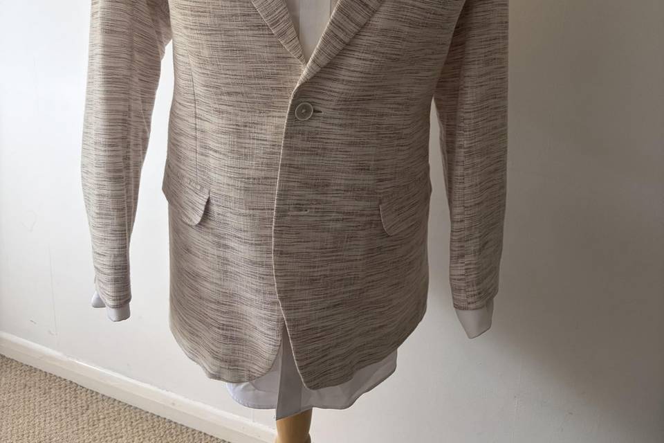 Single breasted summer suits