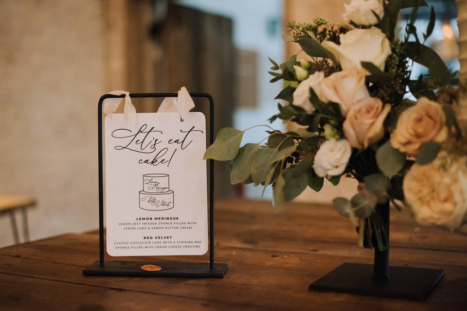 Cake table sign