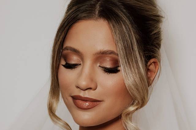 Glamorous bridal hair & makeup