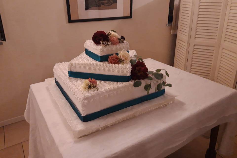 Wedding cake inside