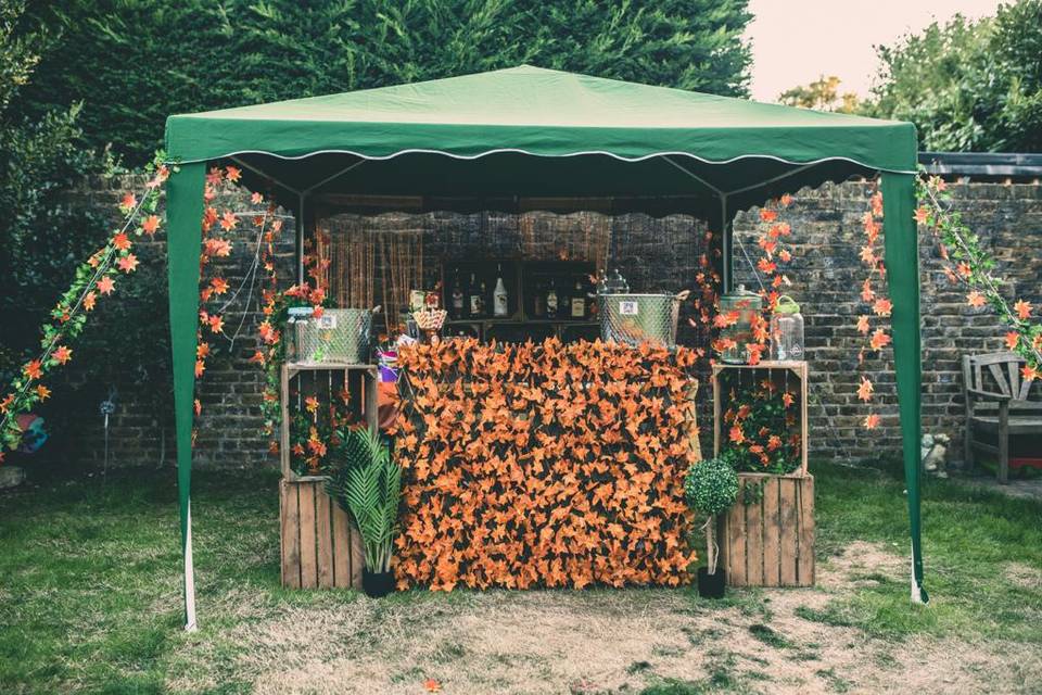 The autumn bar