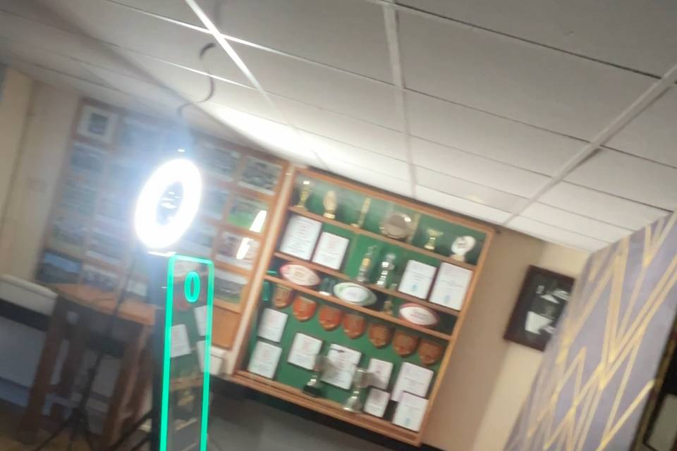 Magic mirror set up