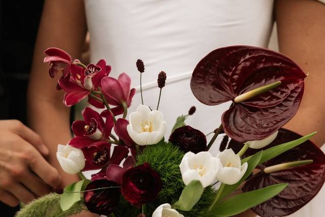 Stunning burgundy bouquet