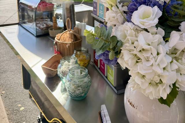 Customise flowers