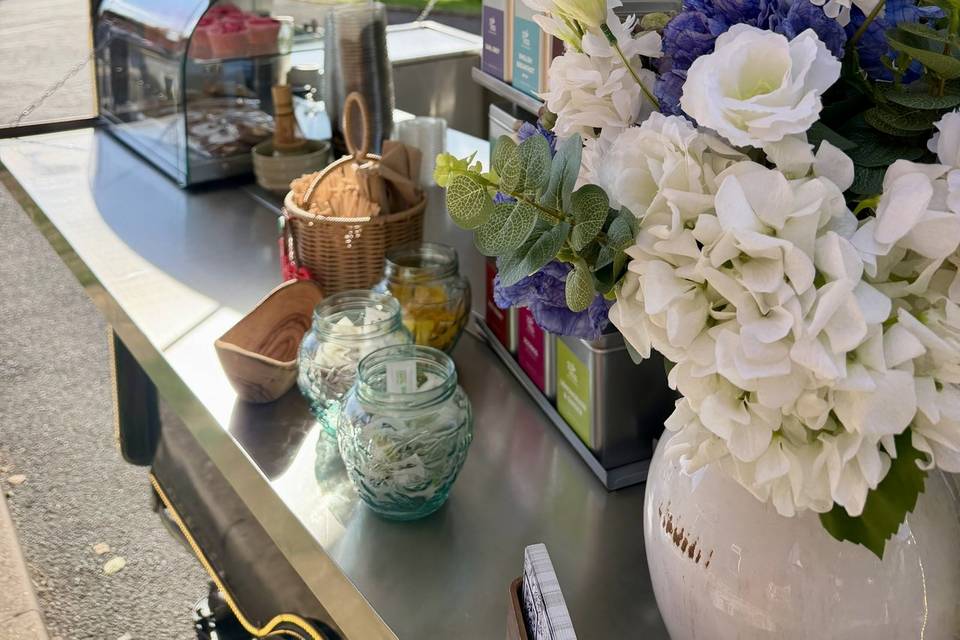 Customise flowers