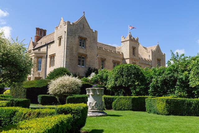 Weston Manor Hotel