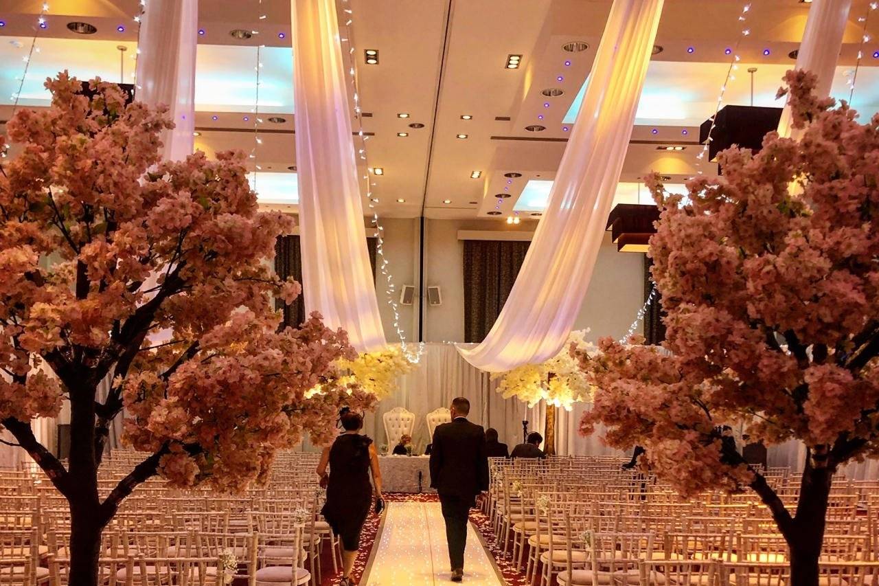 Vale Resort Wedding Venue Hensol, Vale Of hitched.co.uk