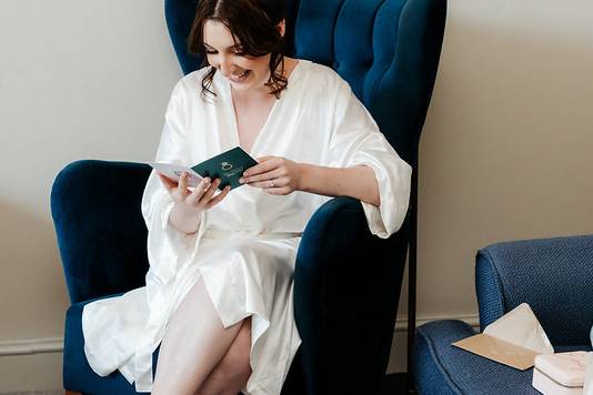 Bride in Georgian bedroom
