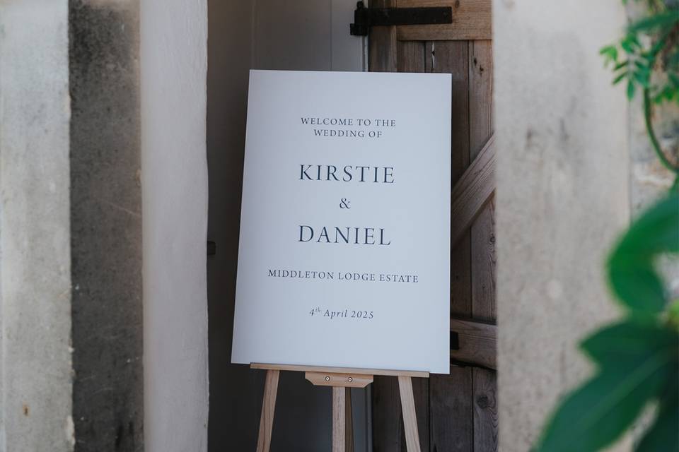 Modern wedding welcome sign