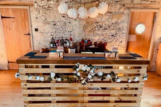 Pallet Bar - Bake Barn