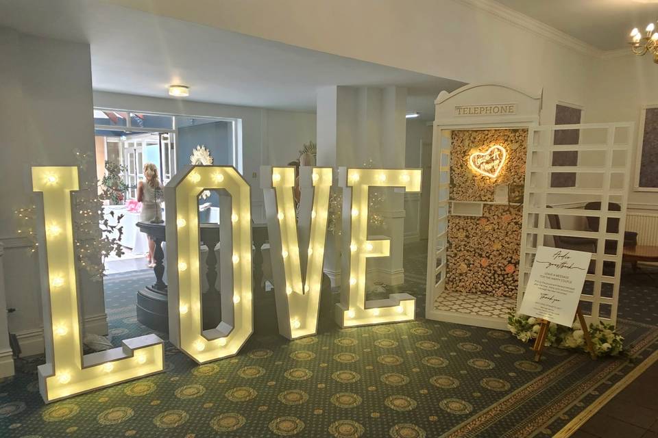 Love sign and audio guestbook