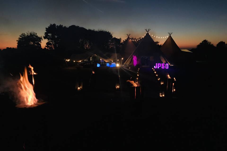 Tipi party