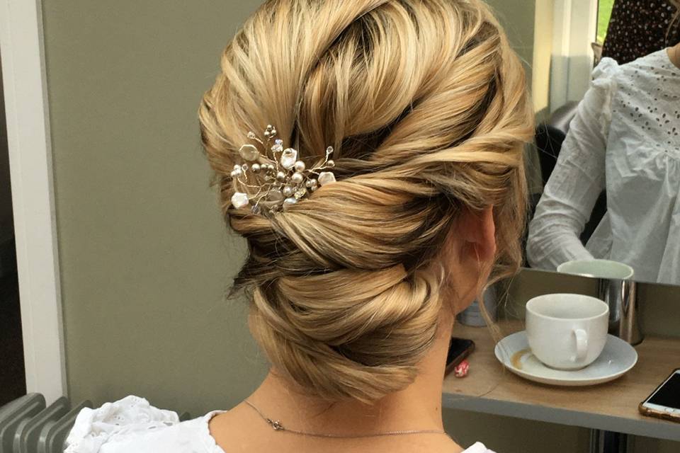 Sharon Queen Bridal Hair Specialist