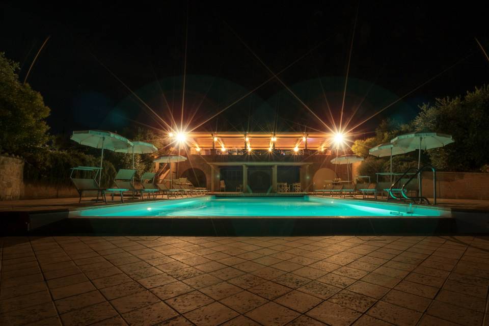 Piscina-night_2_98073_v1