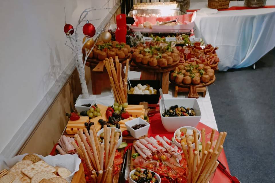 Mediterranean Grazing & Mezze