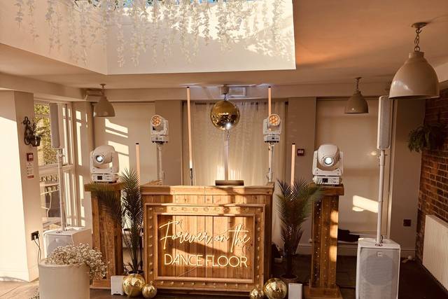 Wedding DJ Kedleston House