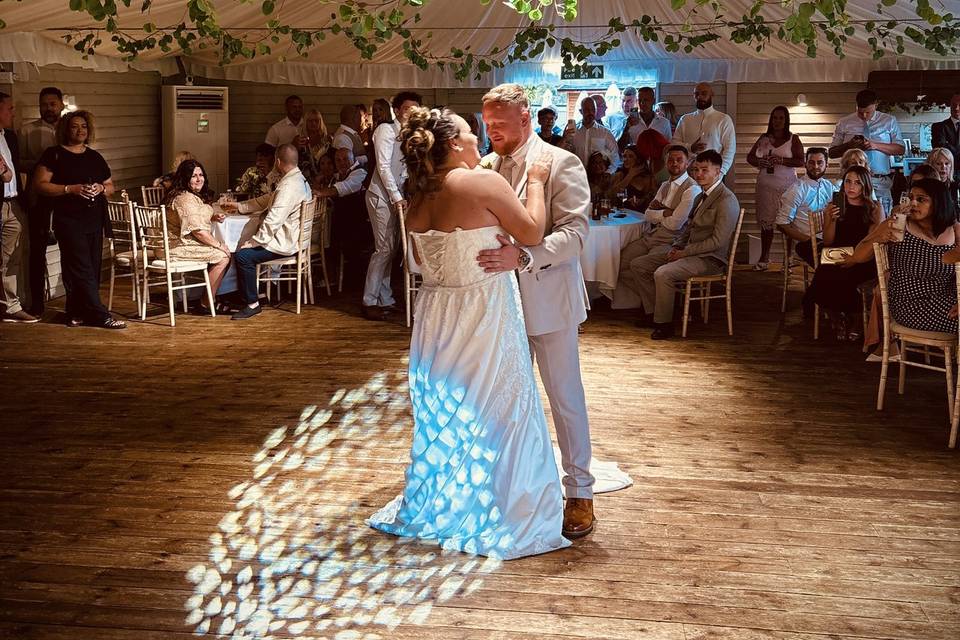 Wedding DJ Badgers Mount