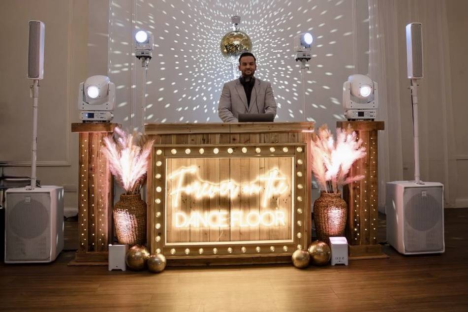 Wedding DJ Winstanley House