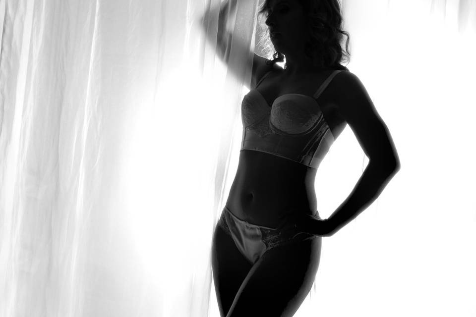 Bridal boudoir photoshoot