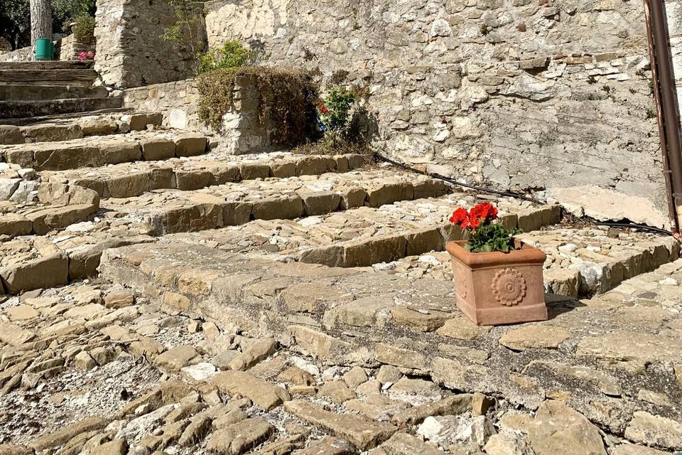 Scala antica in pietra
