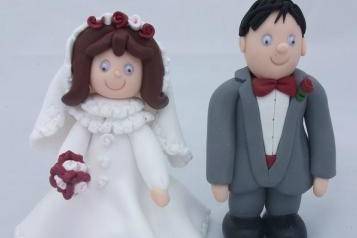 Miniture Bride & Groom Toppers