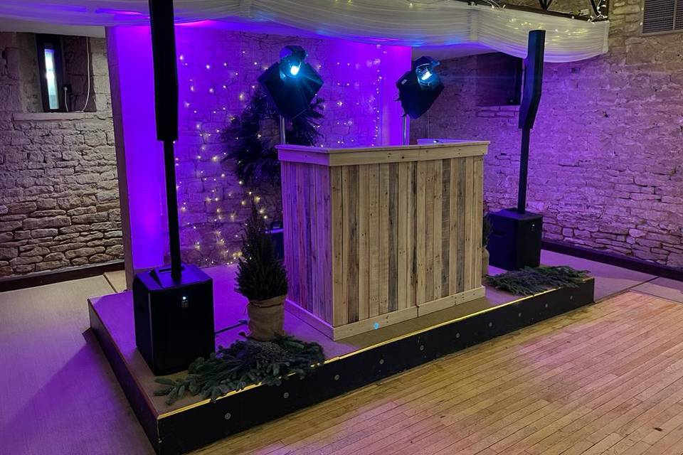 Rustic DJ